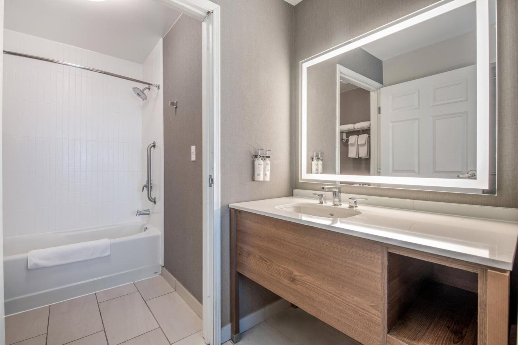 Staybridge Suites Rocklin - Roseville Area By Ihg Ngoại thất bức ảnh
