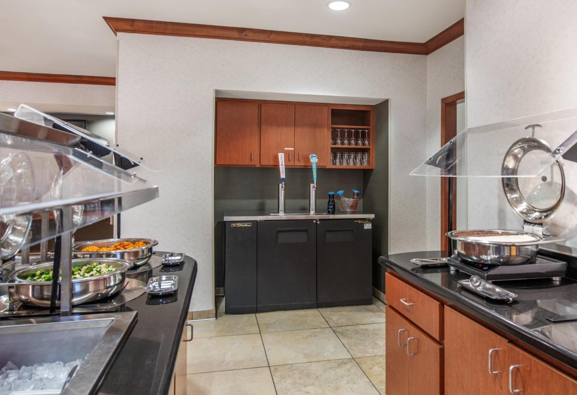 Staybridge Suites Rocklin - Roseville Area By Ihg Ngoại thất bức ảnh